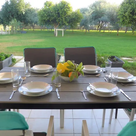 Kalamaki Plaza Apartments מראה חיצוני תמונה