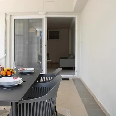 Kalamaki Plaza Apartments מראה חיצוני תמונה