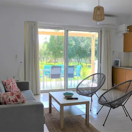 Kalamaki Plaza Apartments מראה חיצוני תמונה