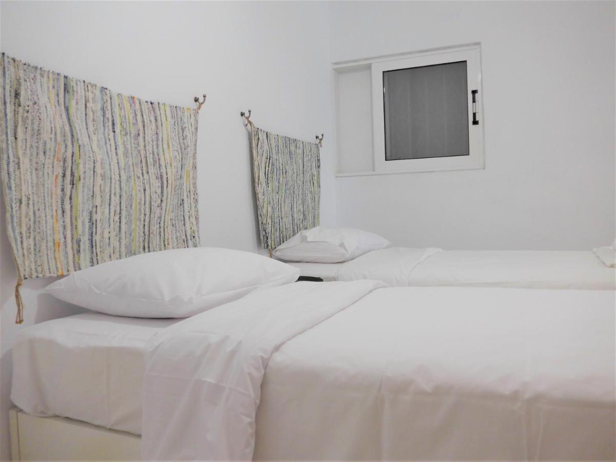 Plaza Apartment *