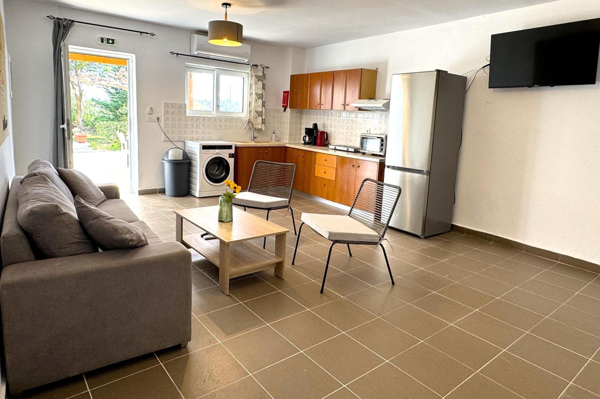 Apartment Plaza
