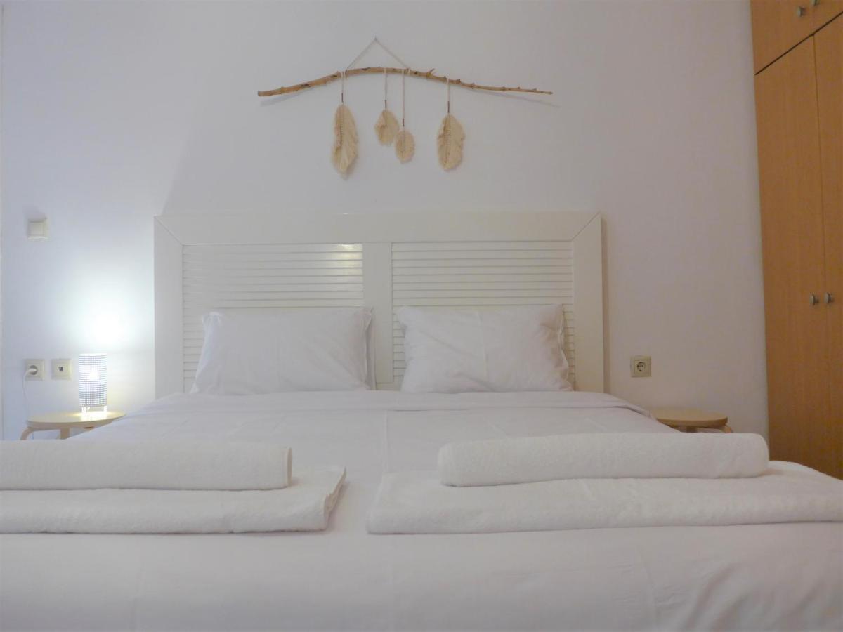 Plaza Apartment *